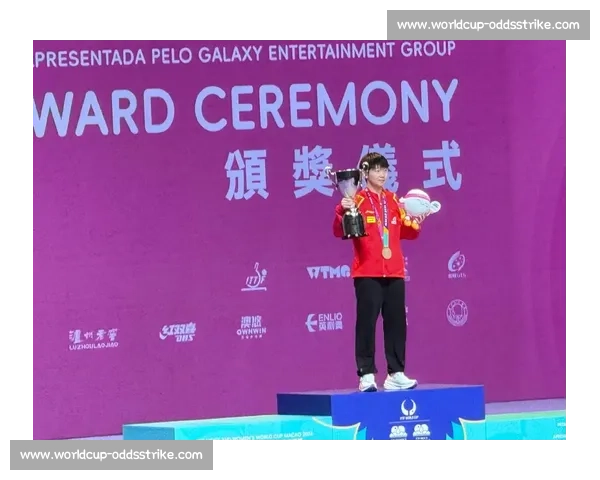 梦想启航!乒乓球颁奖礼,点燃无限可能 梦想启航!乒乓球颁奖礼,点燃无限可能